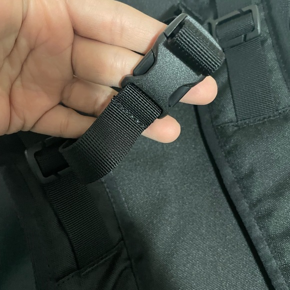 United by blue commuter backpack - Picture 7 of 13